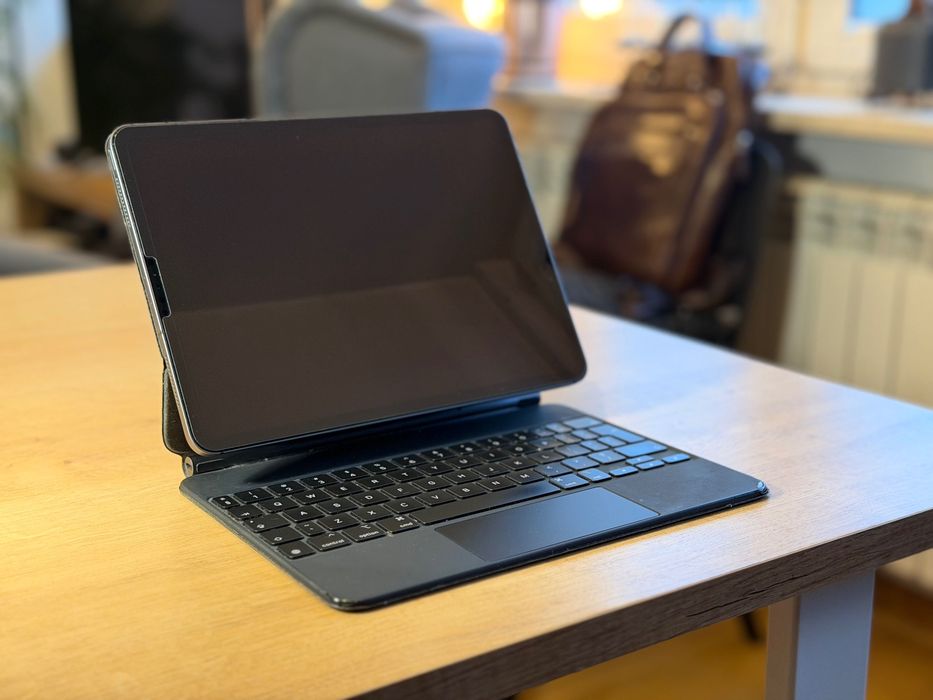 Pad Pro 11” (2020) Wi-Fi + Cellular, 128 GB, Space Gray