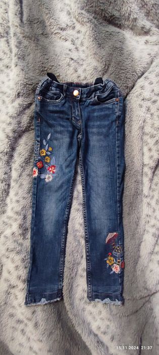 Komplecik bluza H&M i jeansy ocieplane C&A