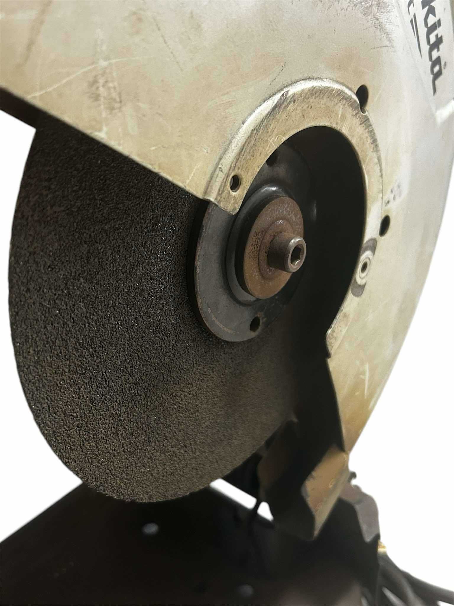 Piła do metalu MAKITA M2401
