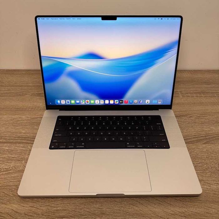 Macbook Pro 16" Late 2023 M3 Max / 36Gb / SSD 1000Gb акб:100% (M0785)