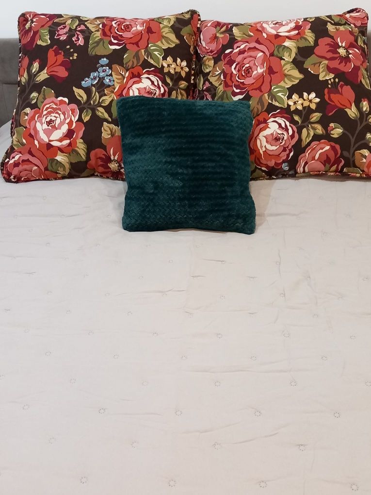 Ikea 2 poduszki poszewki z wkładem Inner kwiaty  65cmx65cm