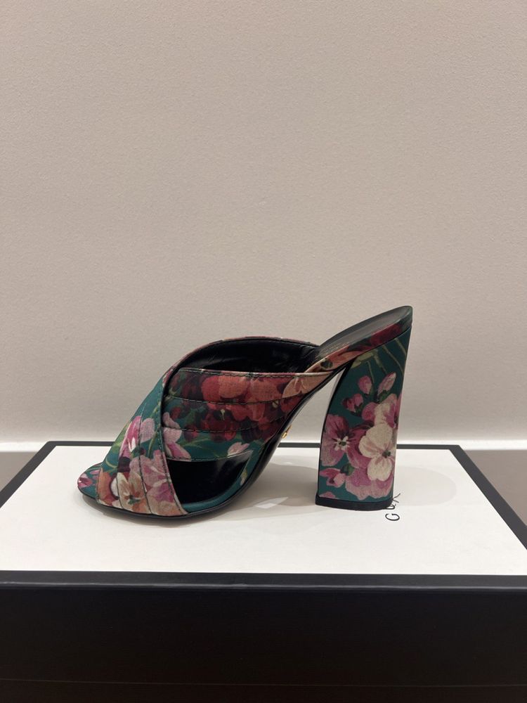 Gucci Satin Floral Print Slides