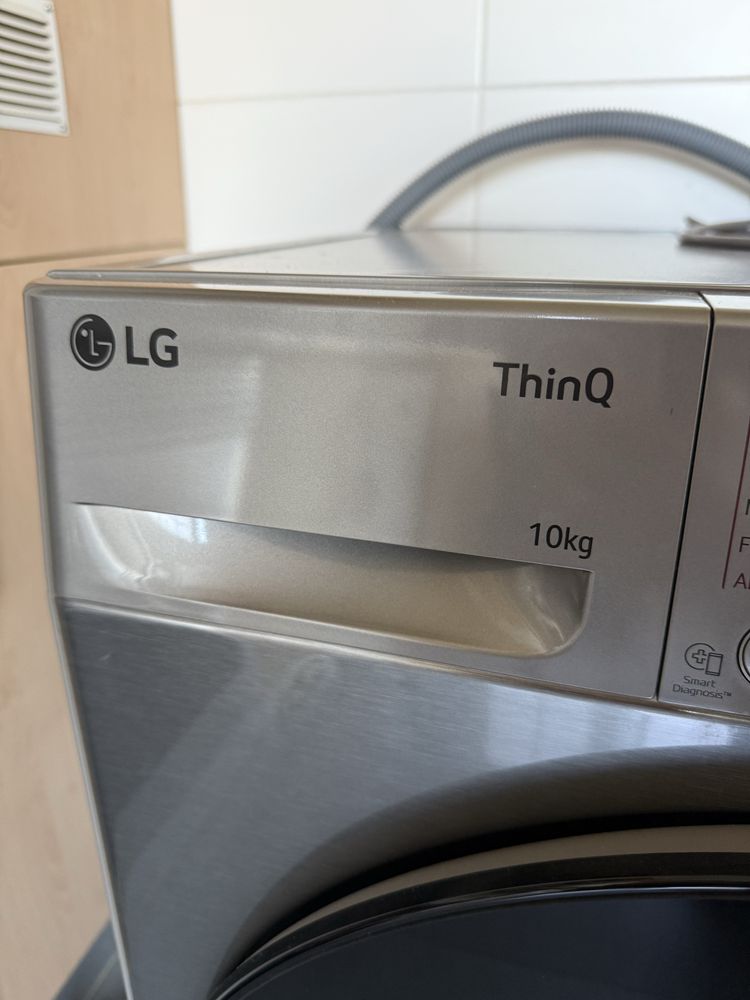 Máquina de Lavar Roupa LG F4WR7010SGS