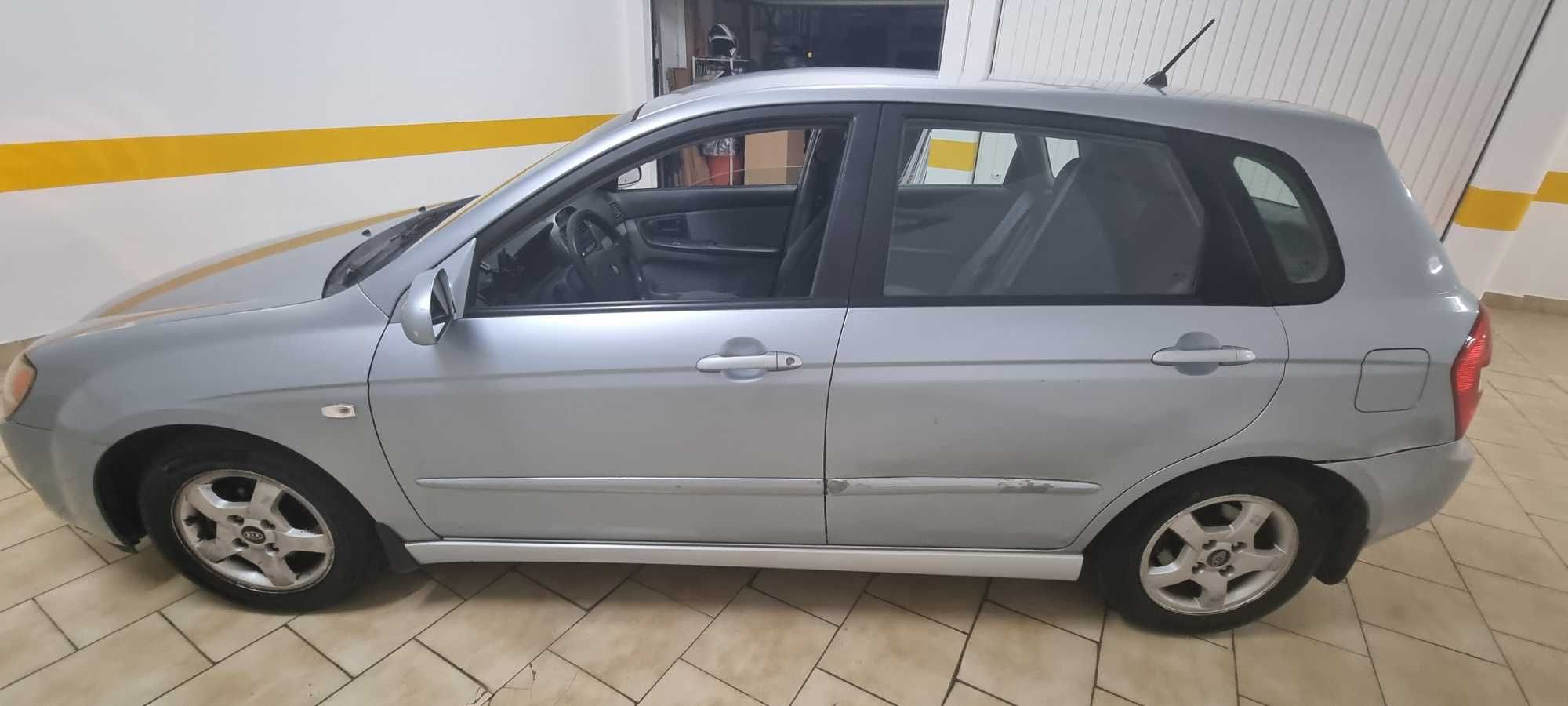 Kia Cerato 1.5 CRDi EX
