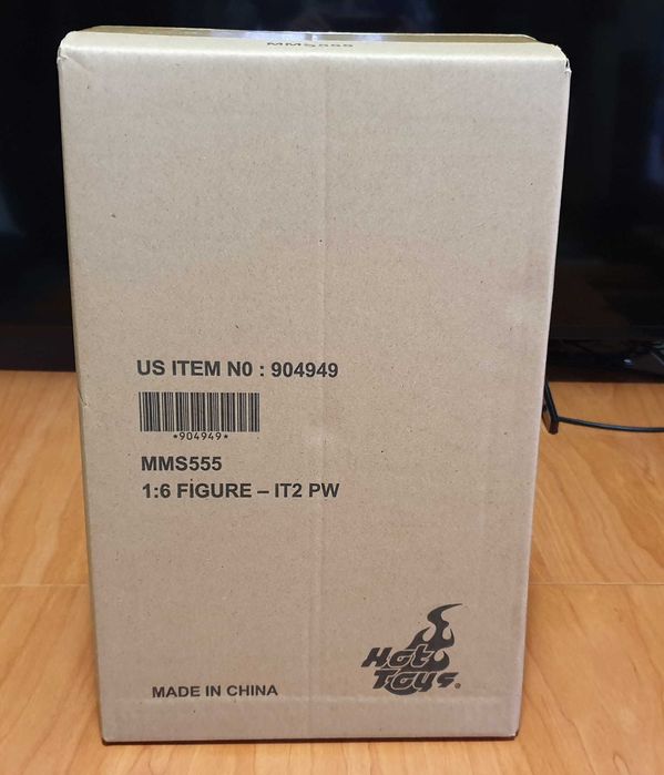 HOT TOYS IT Chapter Two Pennywise 1/6th Scale Collectible Figure.