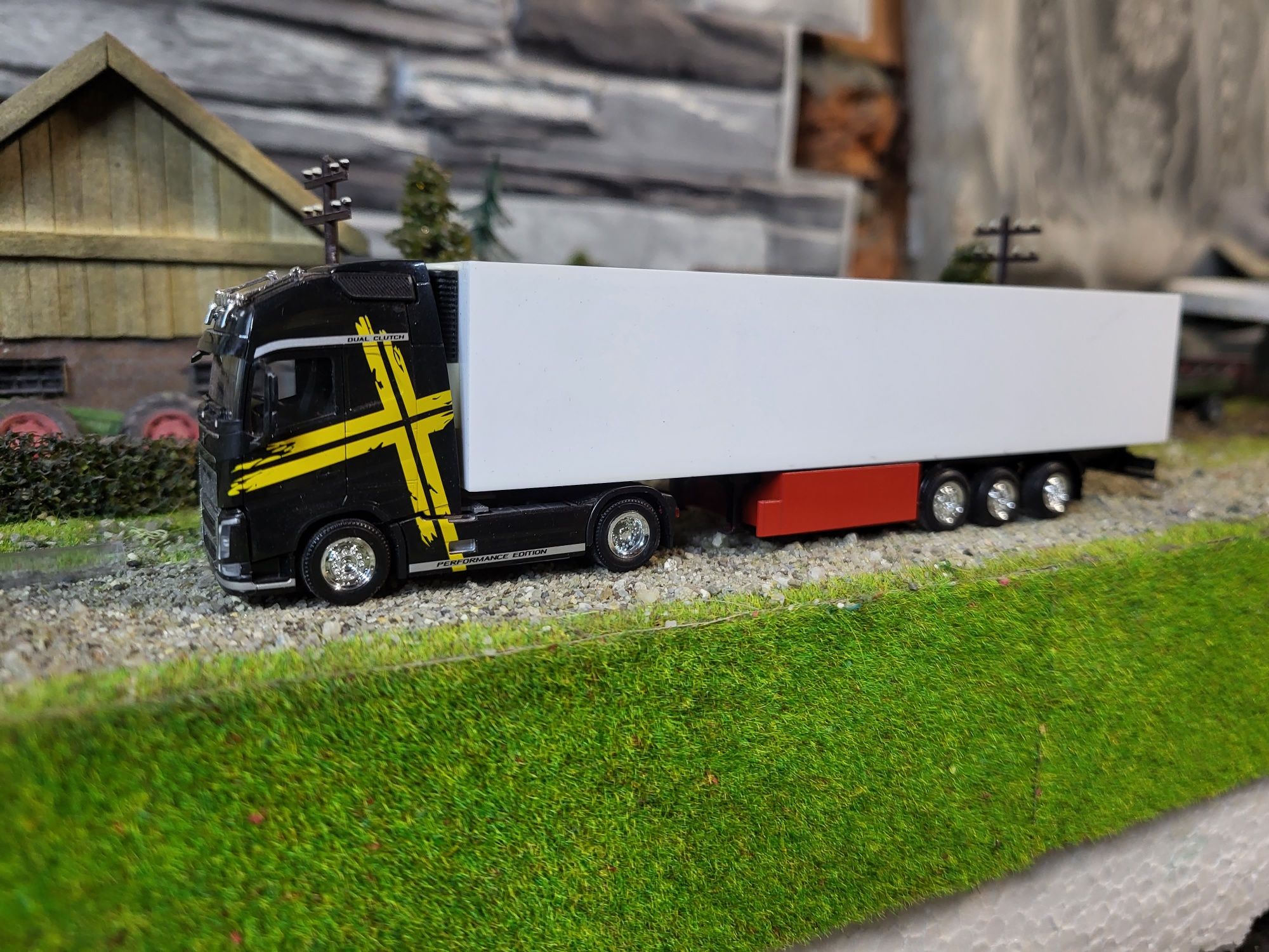 Volvo Fh4 Performance Edition Herpa 1/87