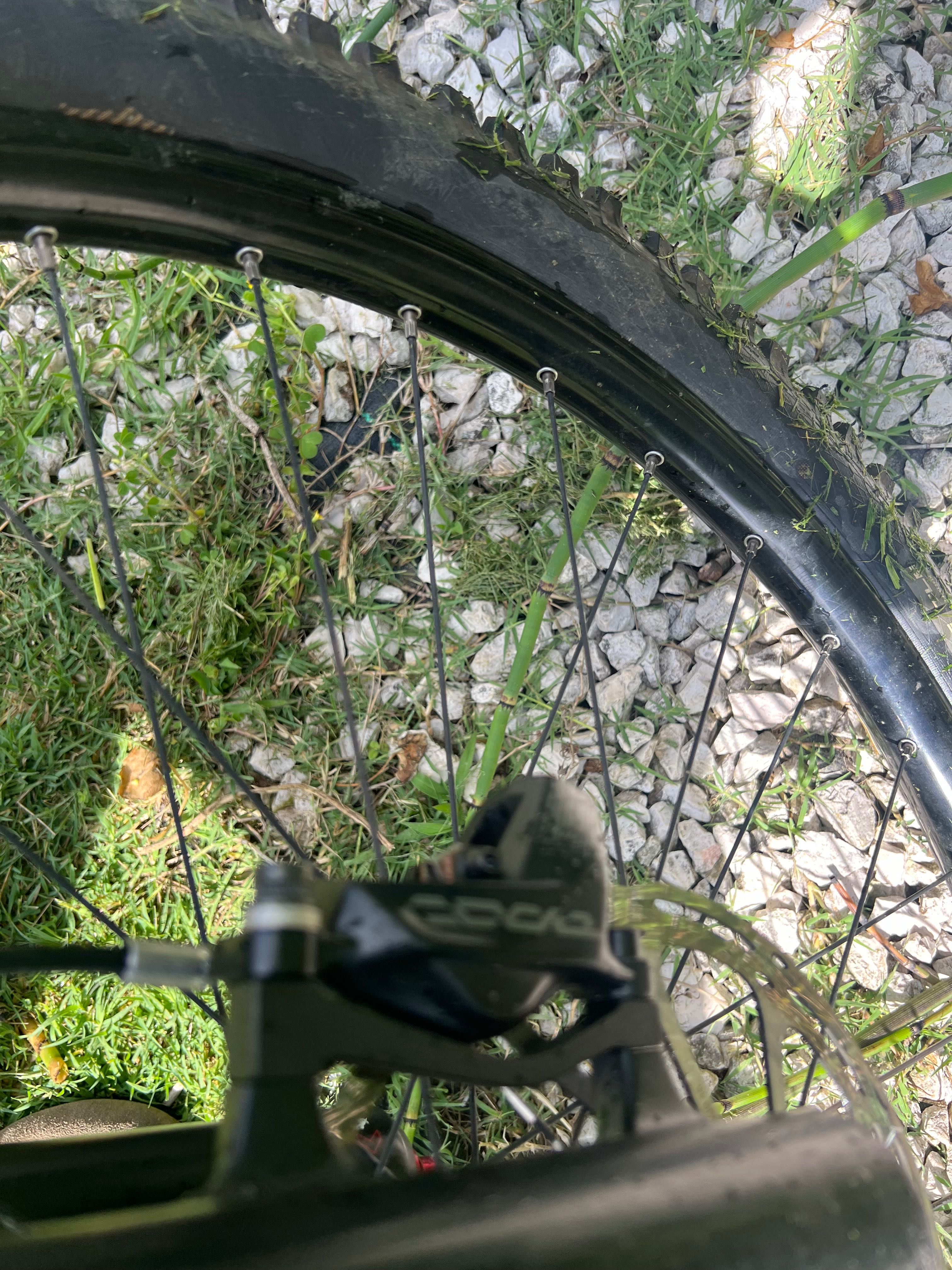 Santa Cruz Nomad 4 iv 1x12 Shimano xt sram r