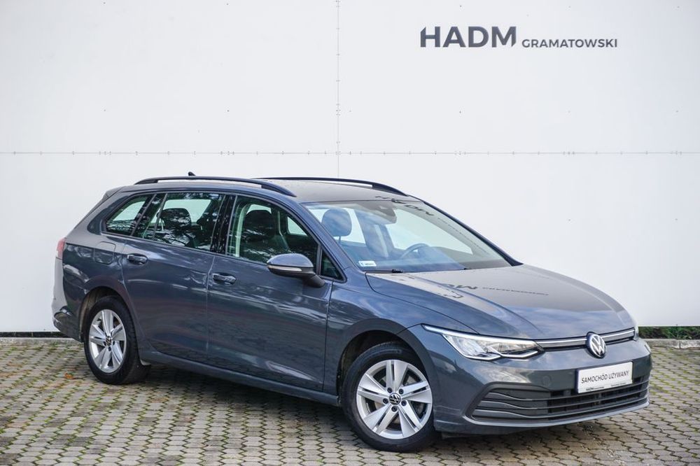 Volkswagen Golf 1,5 E-TSI 150 KM