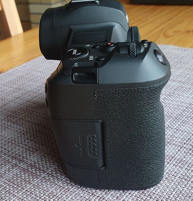 Фотоапарат Canon R (26 тис. пробіг)