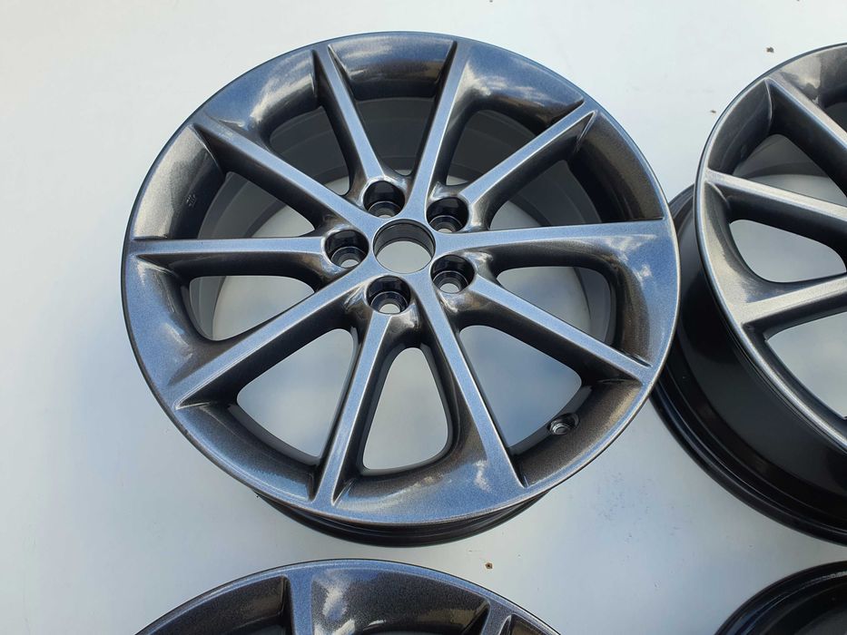 LEXUS CT ct200 17" f-sport 5x100 felgi aluminiowe 7J grafit