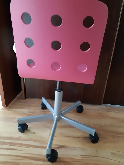 Fotel obrotowy dla dziecka