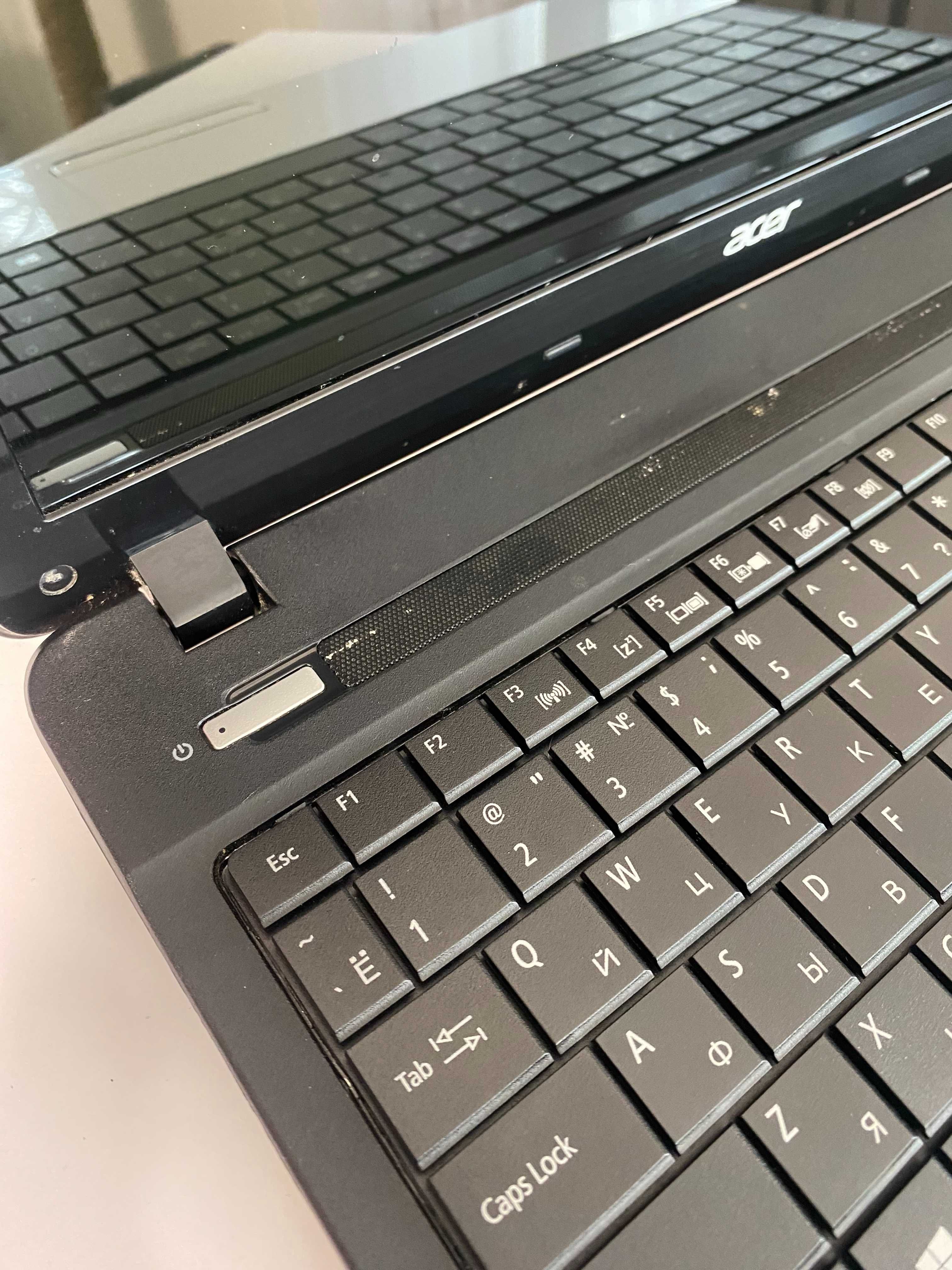 Acer E1-571G-B9704G7