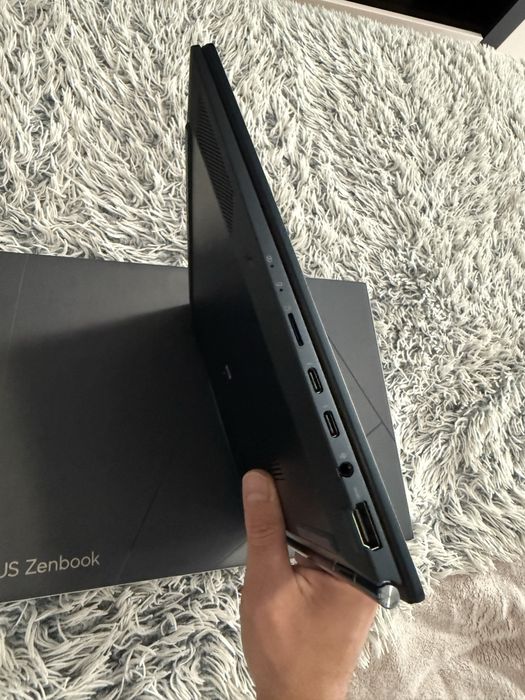 Продам Ноутбук Asus Zenbook 14 UX3402ZA-KP415W Ponder Blue
