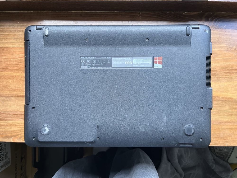 Laptop asus biurowy