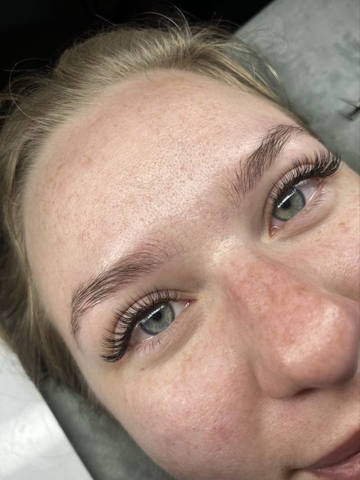 Przedłużanie rzęs metodą 1-5D