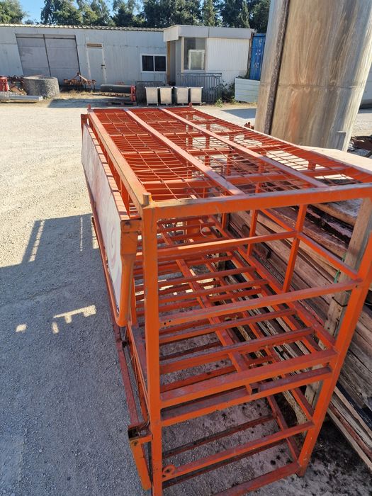 Contentor caixa para bilhas de gas