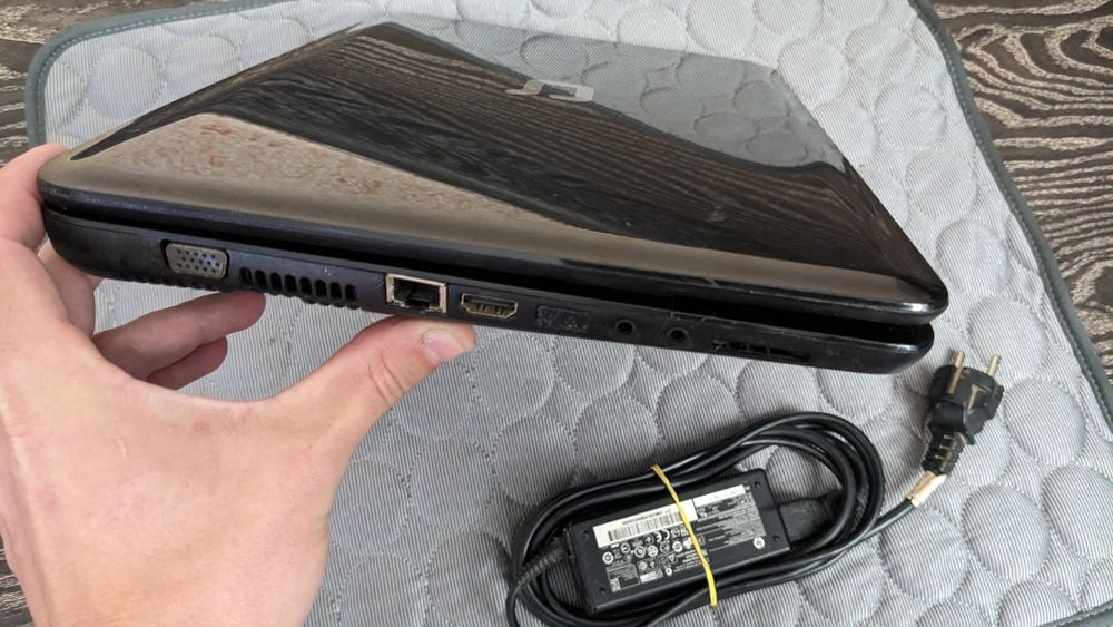 HP compaq cq58 (4гб озу 500гб диск)