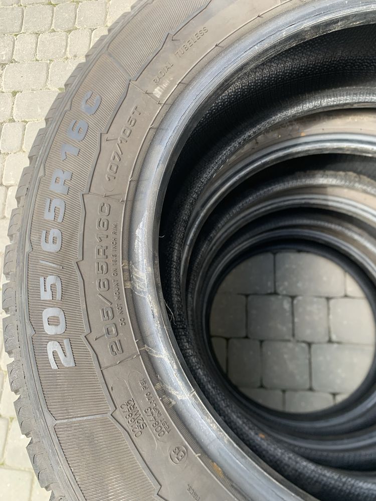 Goodyear 205/65r16c