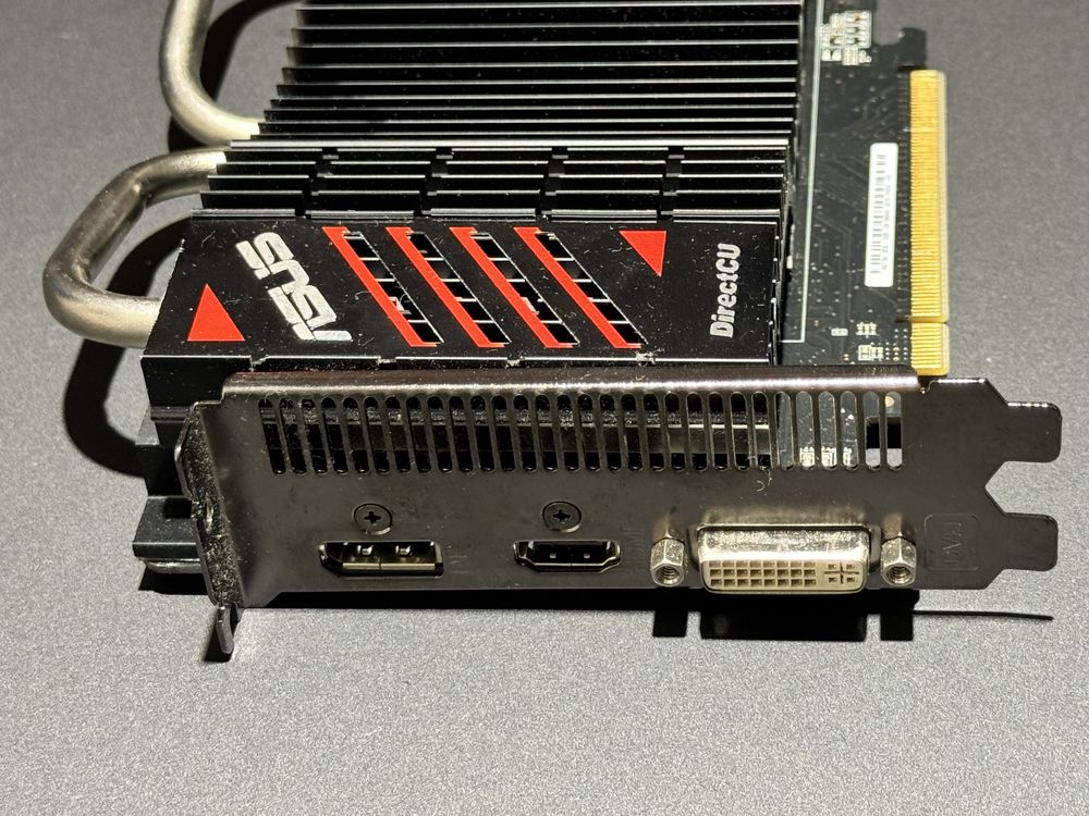 Radeon seria 7000 1GB DDR5 pci-e