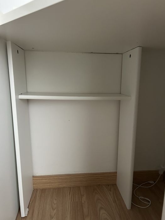 Mesa de maquiagem de canto