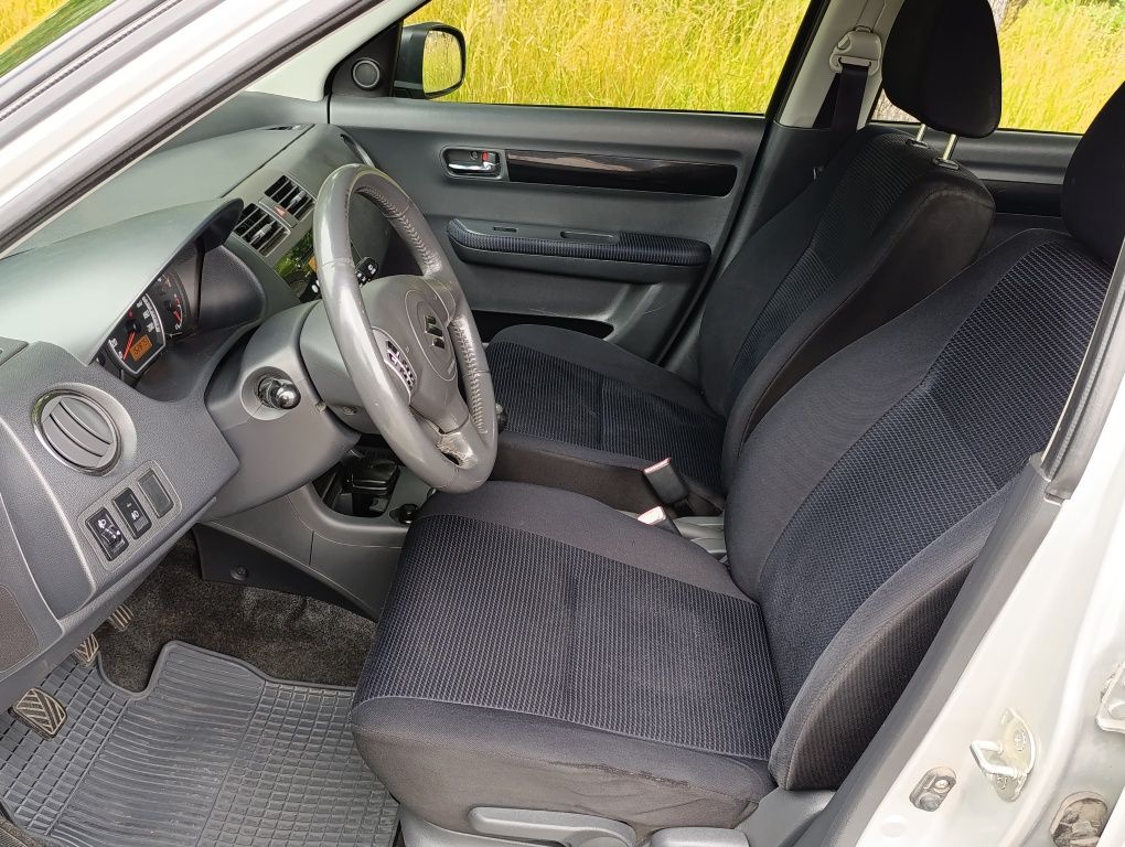 Suzuki Swift 4x4 2008, przebieg 152 tys.