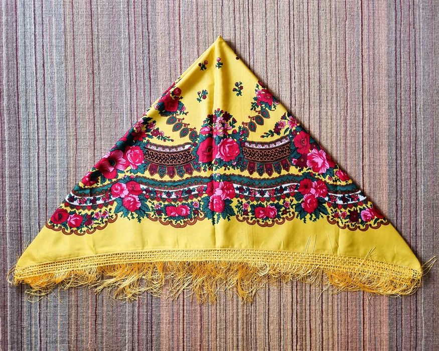 Żółta Chusta Góralska Folkowa Chusta Regionalna Zdobiona Duża XL