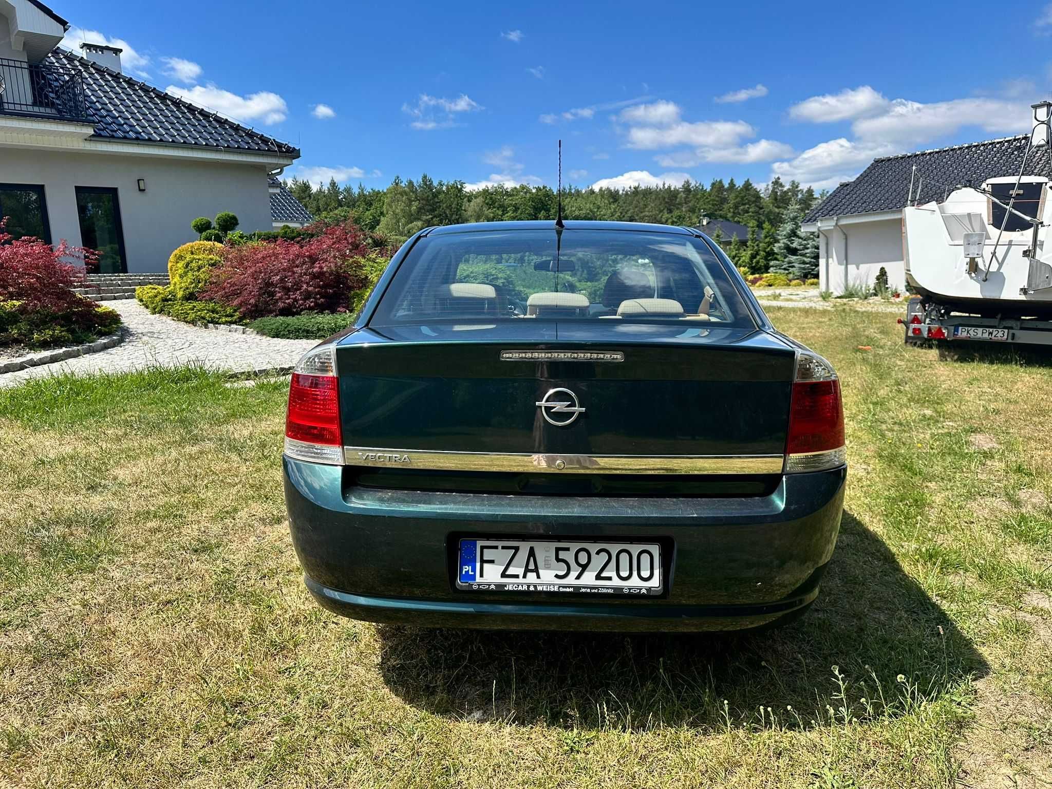 Opel Vectra C 2005, 212 km przebieg, jasny środek, dodatkowe koła
