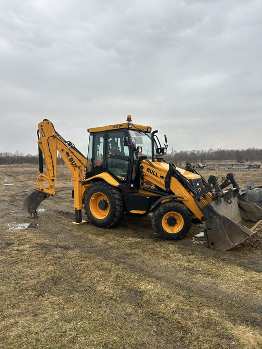 Надаємо послуги спецтехнікою