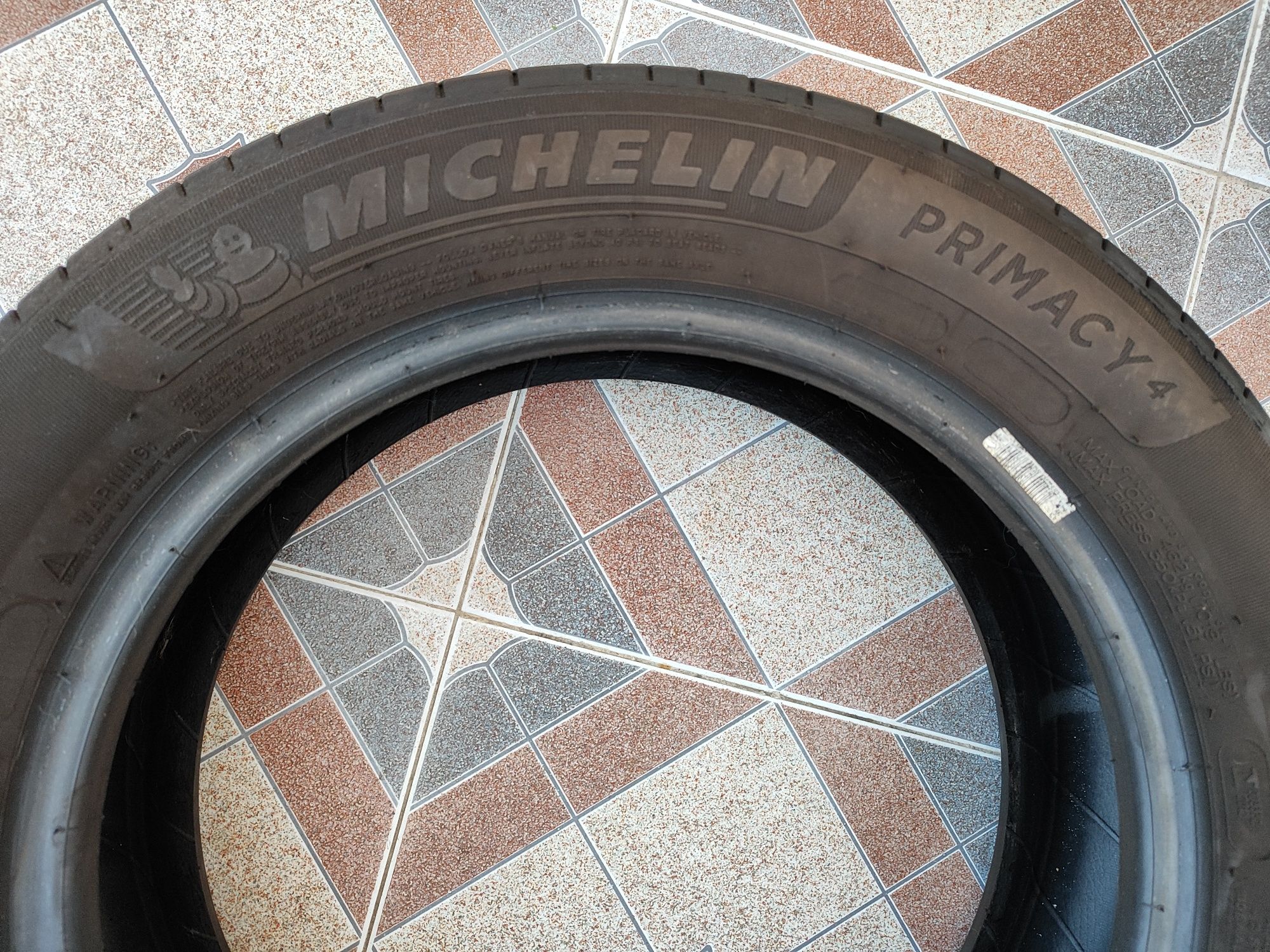 Pneu Michelin 165/65 R15