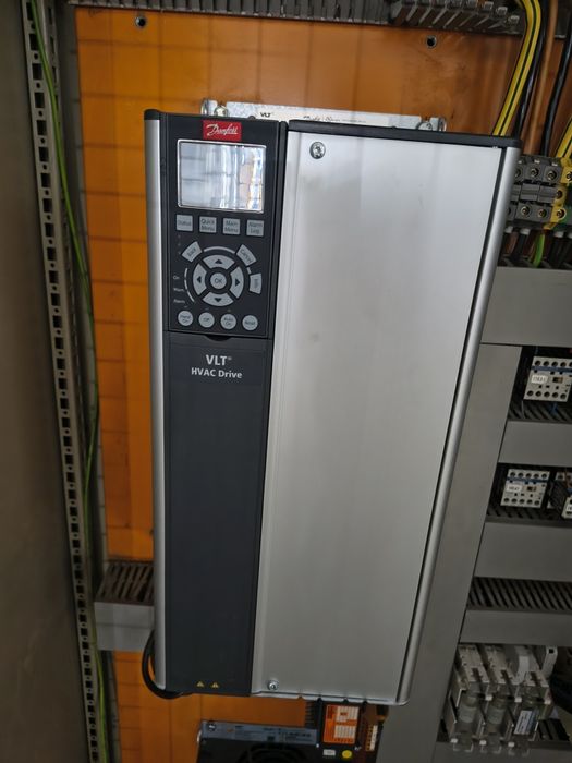 Napędy Falowniki Inventor Danfoss VLT HVAC Drive FC-102 – 30 kW