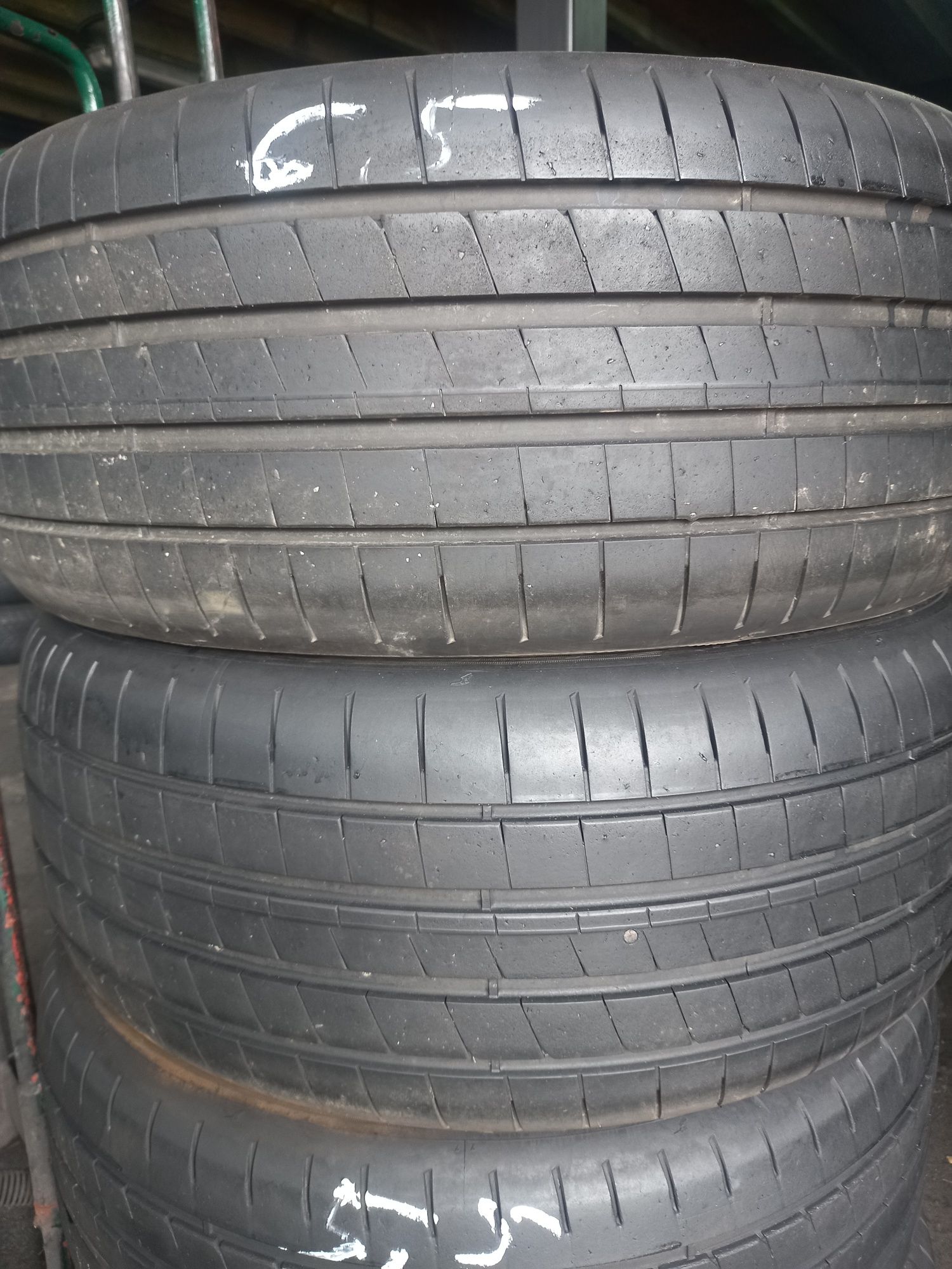 Opony używane 245/45/19 goodyear 4x6 mm 2023 rok prod