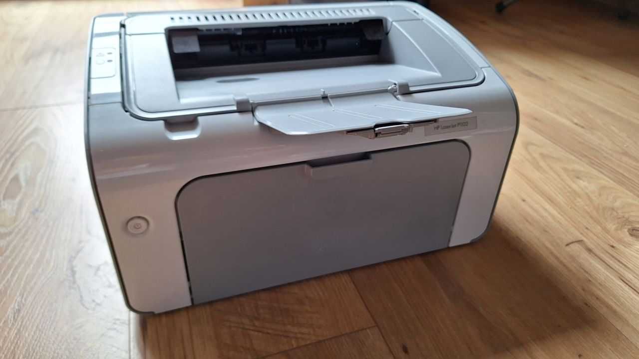 Drukarka HP LaserJet HP P1102 / Stan b.dobry / Po Serwisie