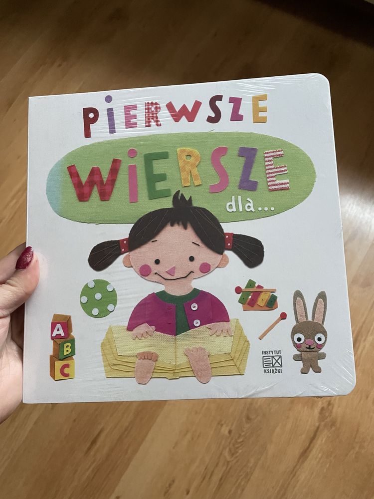 Książka pierwsze wiersze i połączeni