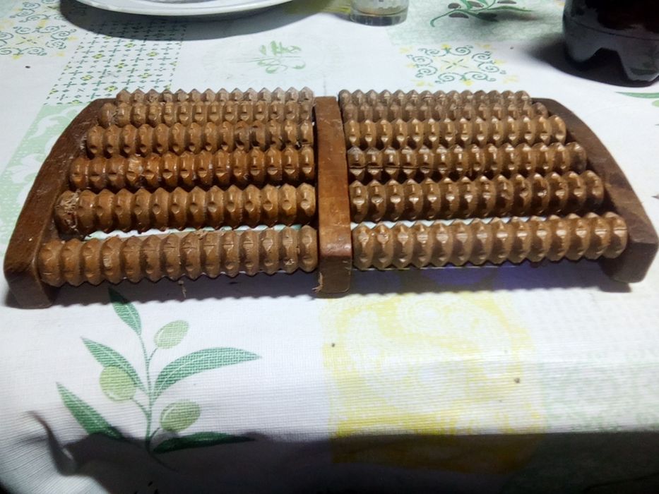 Massajador em madeira vintage