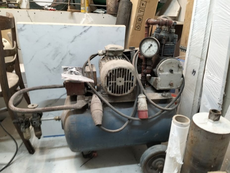 Kompresor dwutłokowy