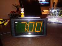 Zegar LED wysokość cyfry 5 cm. Kolor cyfr Amber