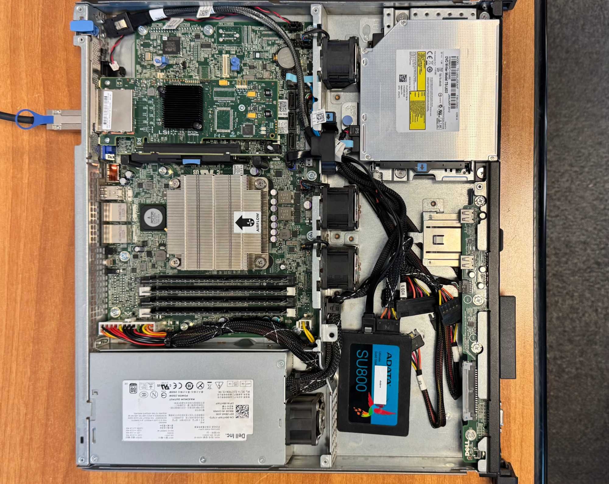 System pamięci masowej 32TB, NetApp + serwer Dell
