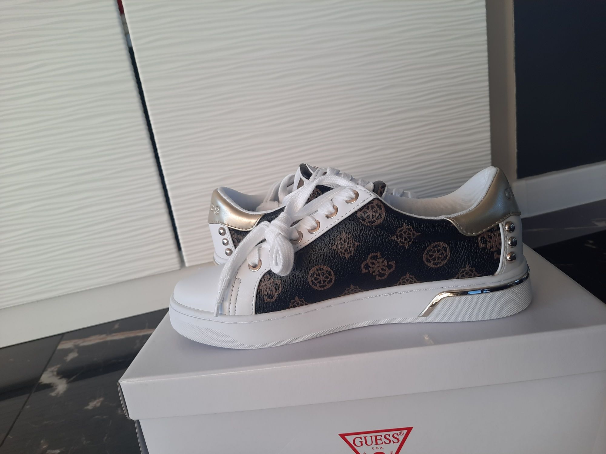 Guess buty ricena roz 37 nowe