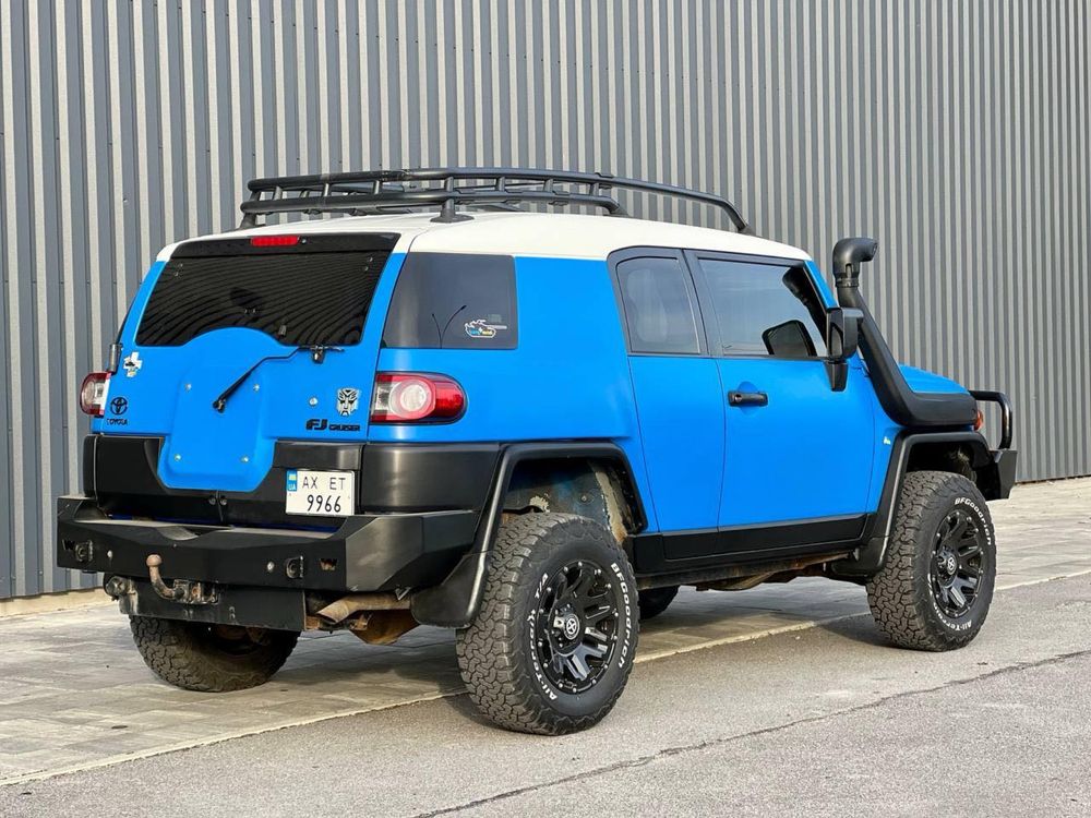 Toyota FJ Cruiser - ARB Edition