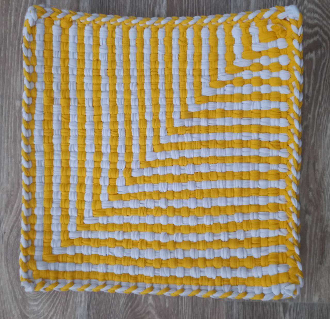 килимок плетений коврик для табурету