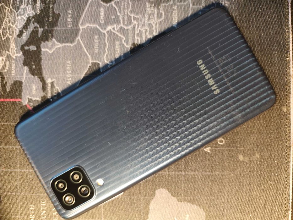 Samsung M12 - 64GB + 4GB