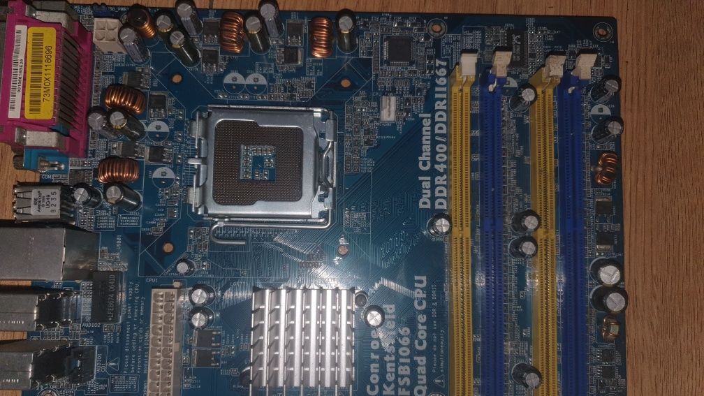Płyta ASROCK 4CoreDual-VSTA AGP 8X PCI-EXPRESS Lga775 Quad Core CPU