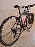 Specialized Sirrus Comp Tamanho M + acessórios