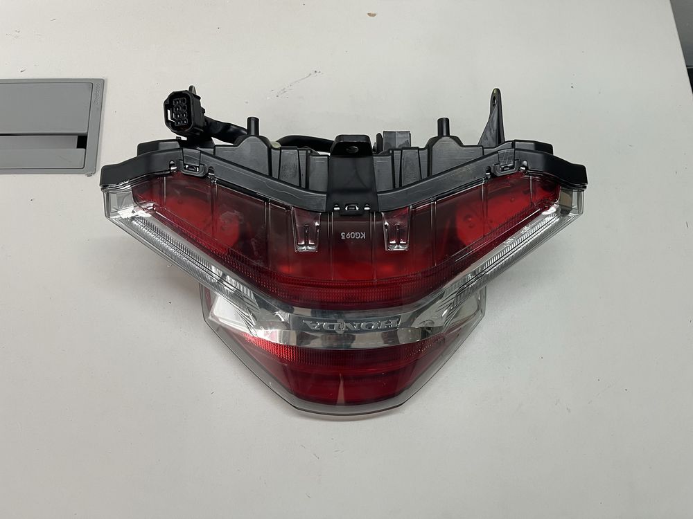 Farol Traseiro Honda PCX 2018-20