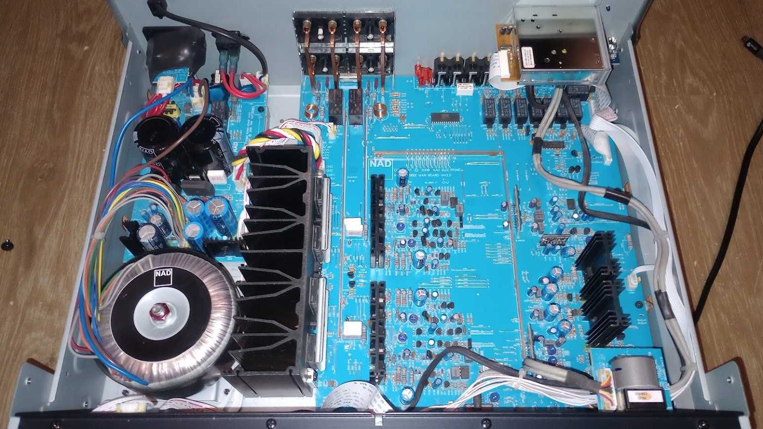 Amplituner NAD C725BEE bdb st. techniczny