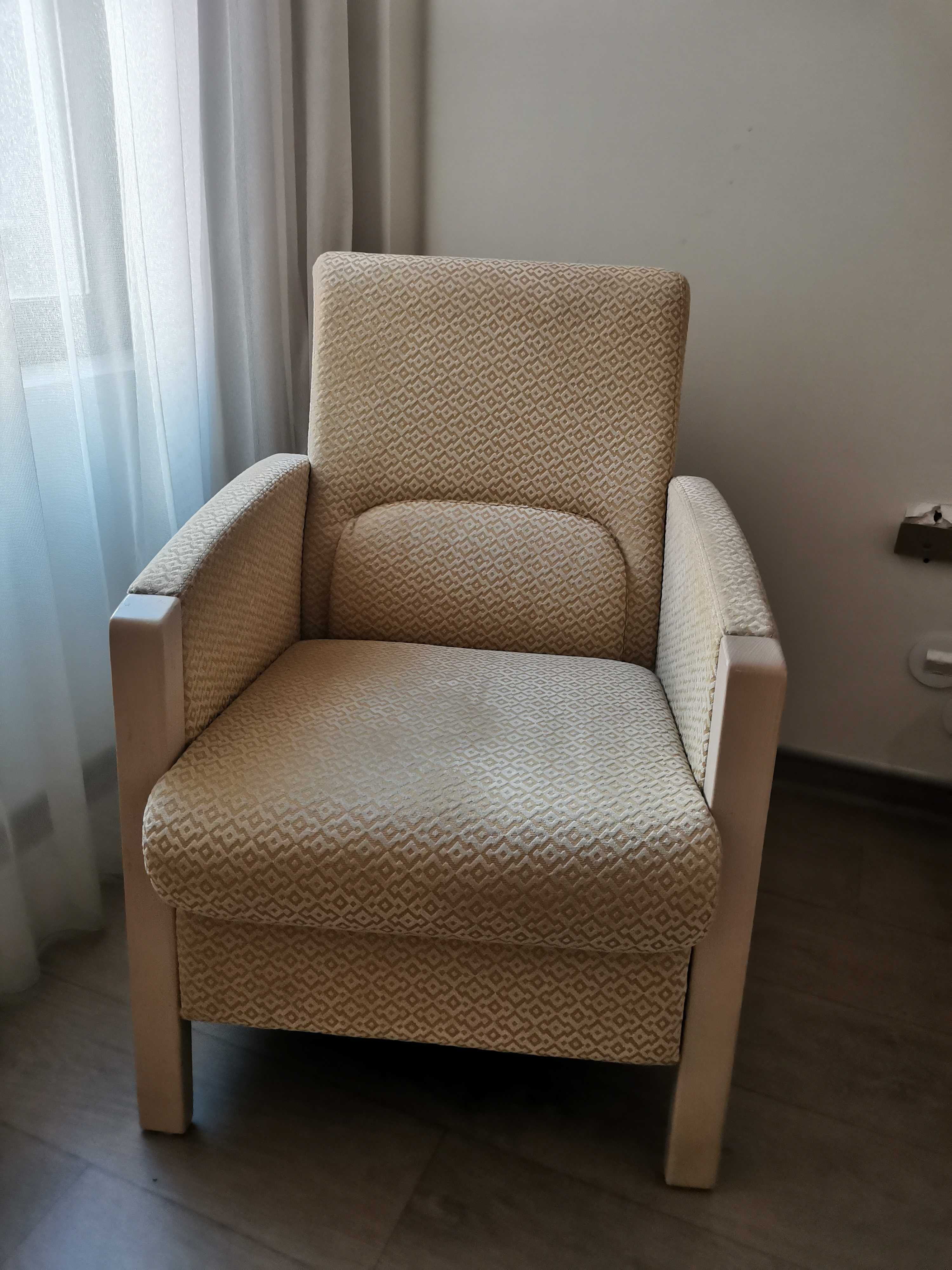 Encerramos SÉNIOR LUXO .Todos Materiais Semi Novo Preço Irrésistivel