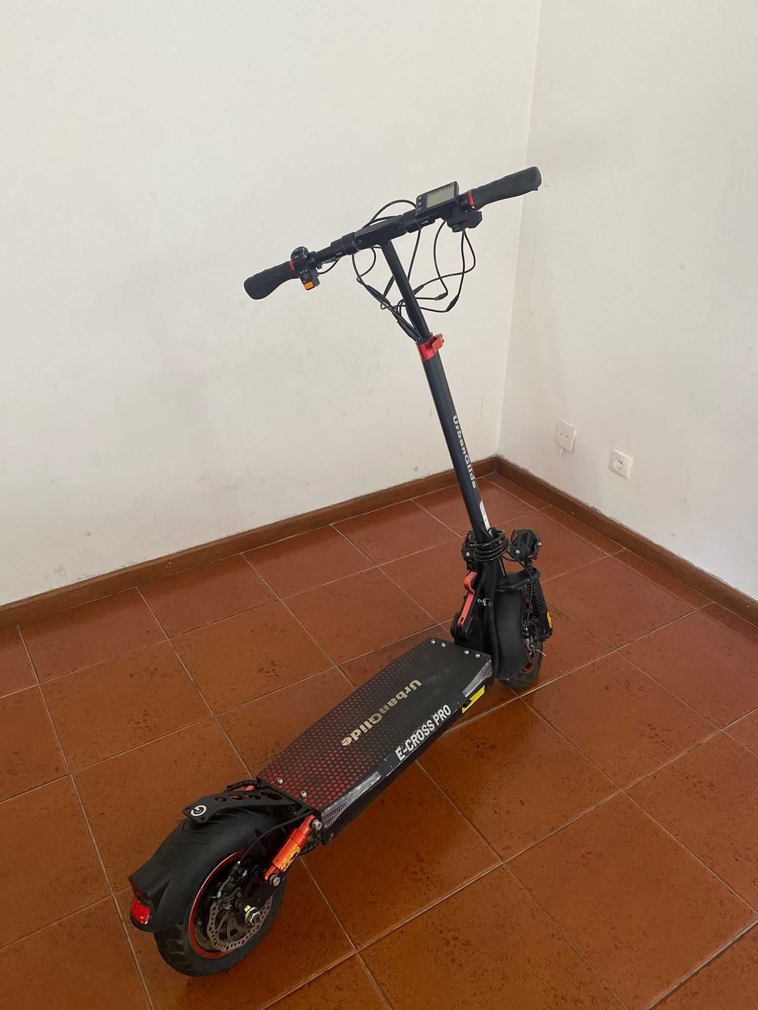 Trotinete Urbanglide Ecross Pro