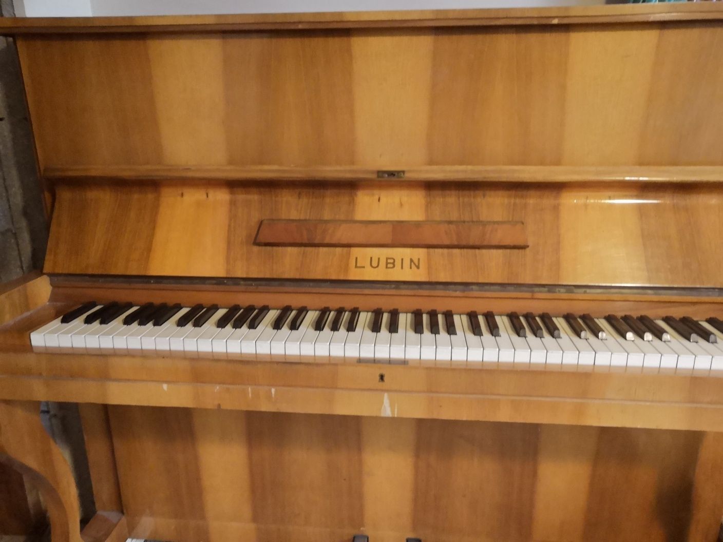 Pianino LUBIN...