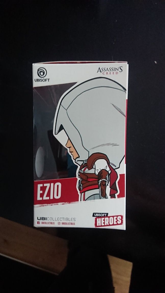 Assassins creed 2 II Ezio figurka ubisoft heroes assassin