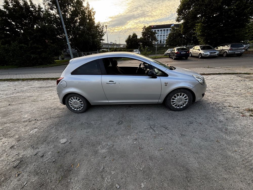 Sprzedam Opel Corsa D 2010R